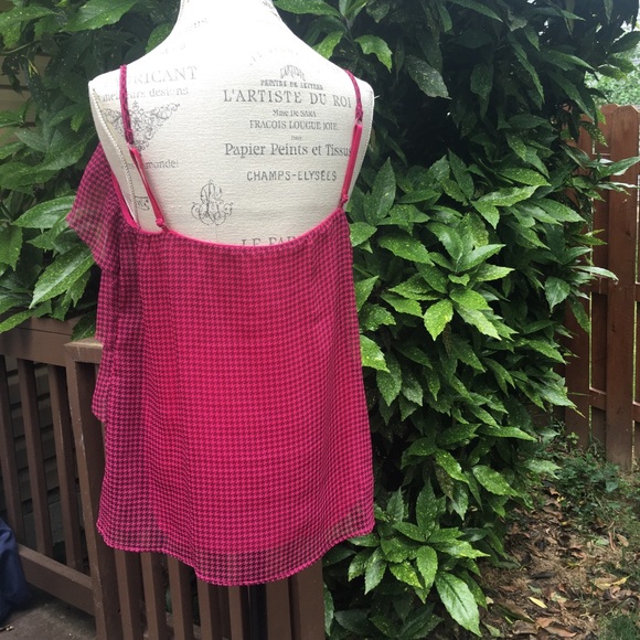 Houndstooth Layered Top - New York & Company XL - Picture 5 of 13